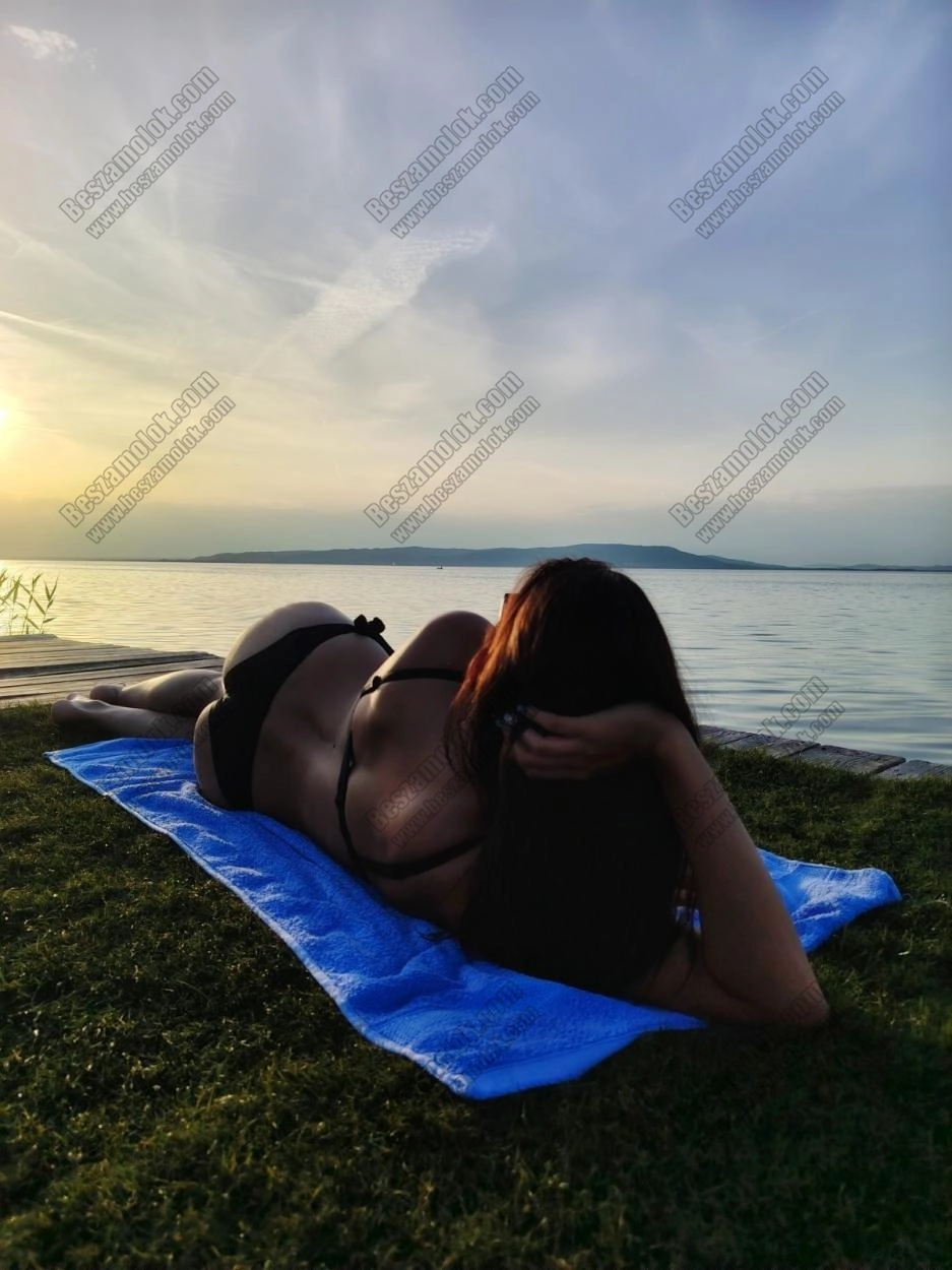 1. kép Nia, +36 30 229 1582, erotikus masszázs III. kerület